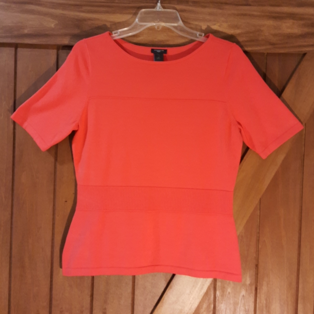 *Ann Taylor* SS Coral/Red Top (LP)